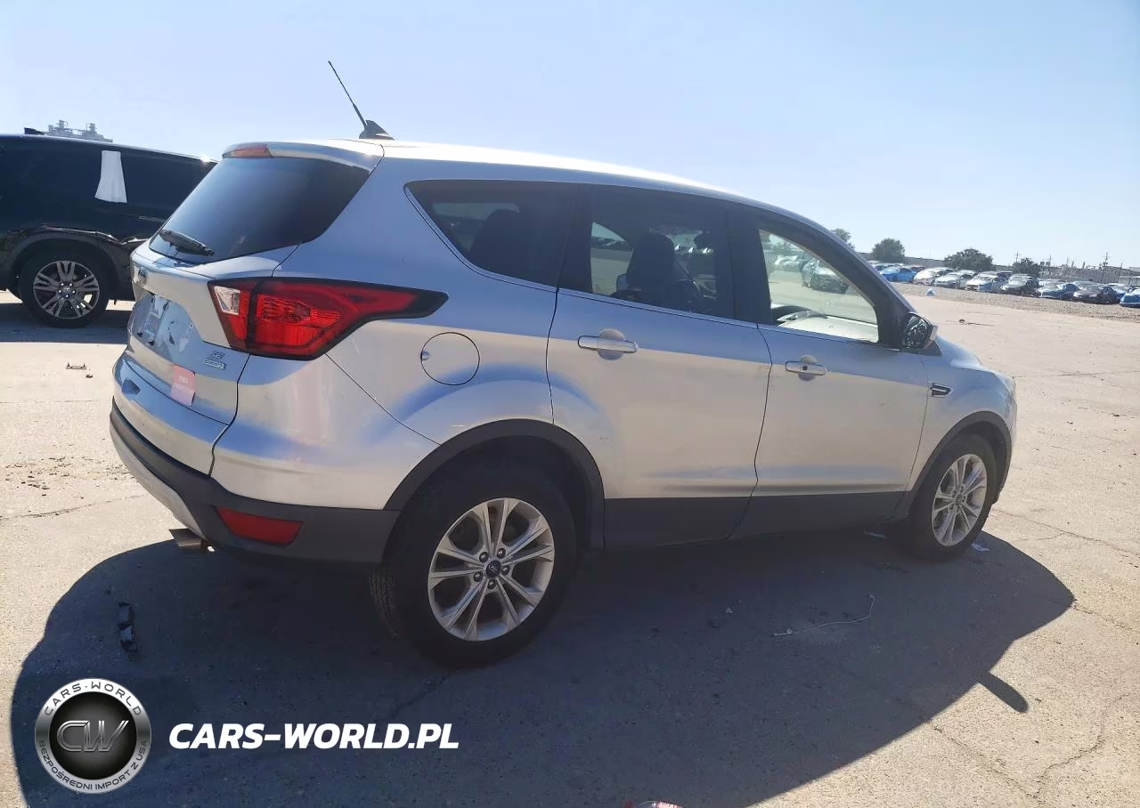 2019 Ford Escape Se VIN:1FMCU0G96KUC09031 - 3