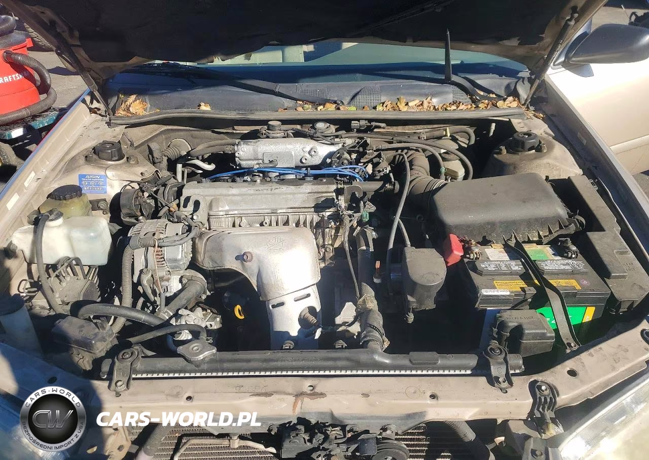 2000 Toyota Camry Le VIN:JT2BG22KXY0527255 - 11