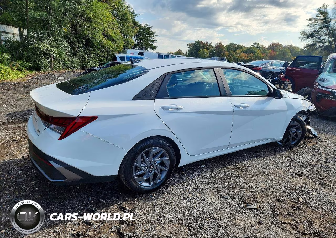 2026 Hyundai Elantra Hybrid Blue VIN:KMHLM4DJ4TU212002 - 3