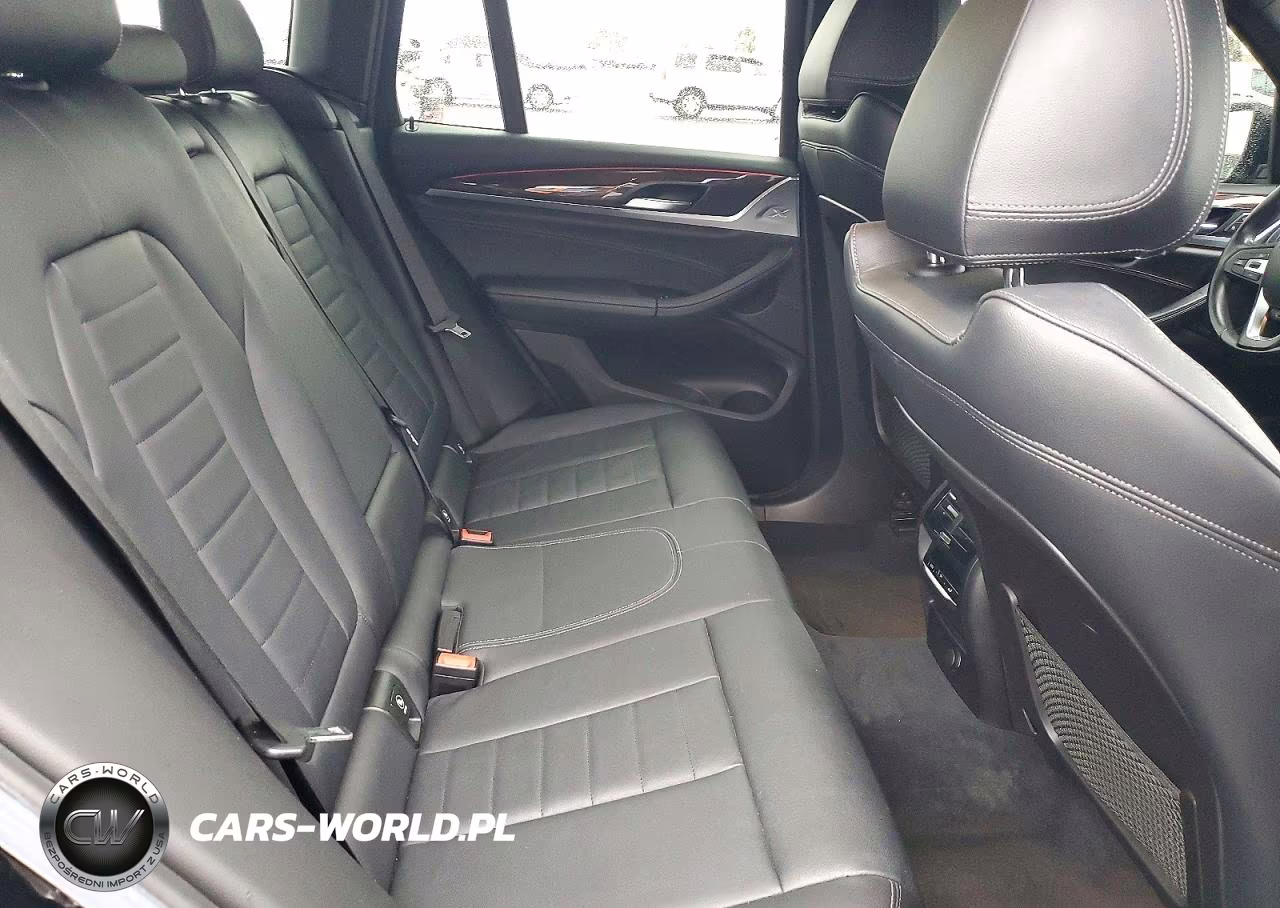 2019 BMW X3 xDrive30I VIN:5UXTR9C5XKLR07384 - 10