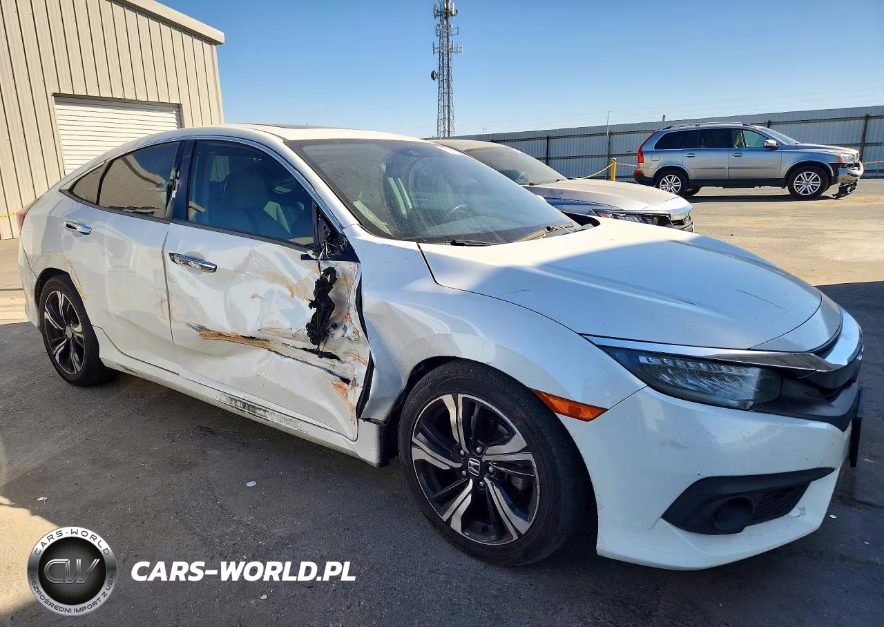 2016 Honda Civic Touring VIN:19XFC1F93GE219694 - 4