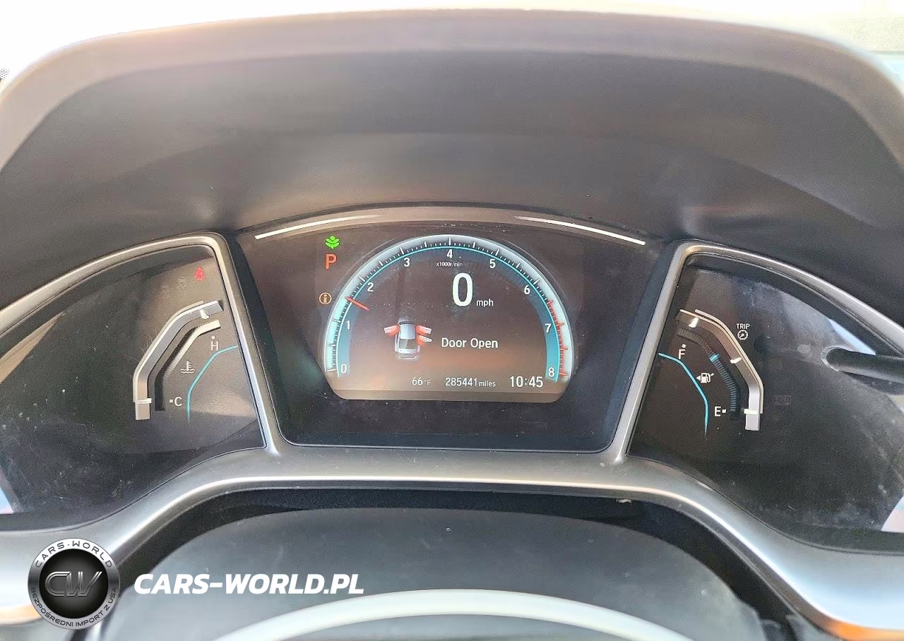 2016 Honda Civic Touring VIN:19XFC1F93GE219694 - 9