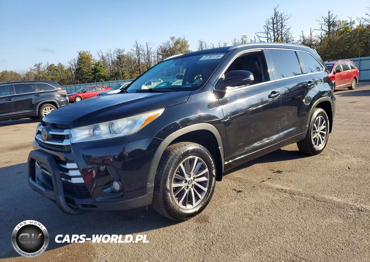 2017 Toyota Highlander Xle VIN:5TDJZRFH6HS512253 - 1