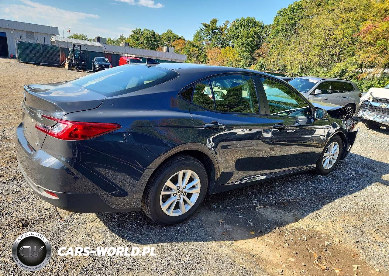 2025 Toyota Camry Le VIN:4T1DAACK0SU138579 - 3