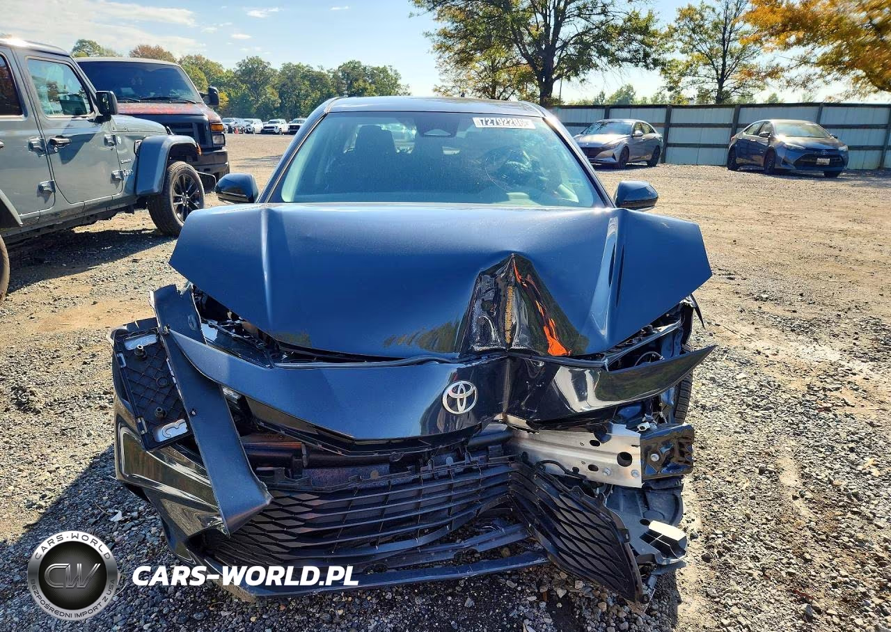 2025 Toyota Camry Le VIN:4T1DAACK0SU138579 - 5