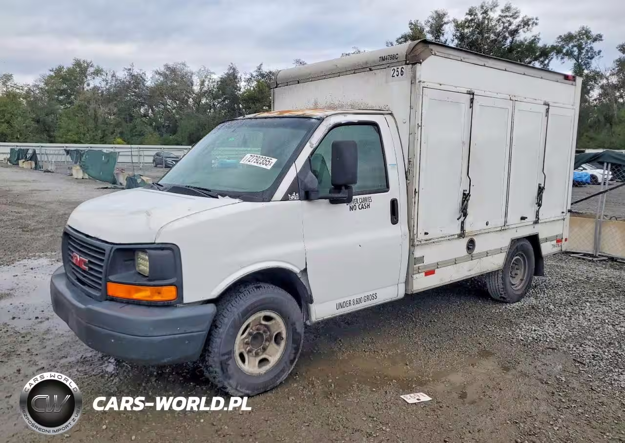 2009 GMC Savana Delivery Truck