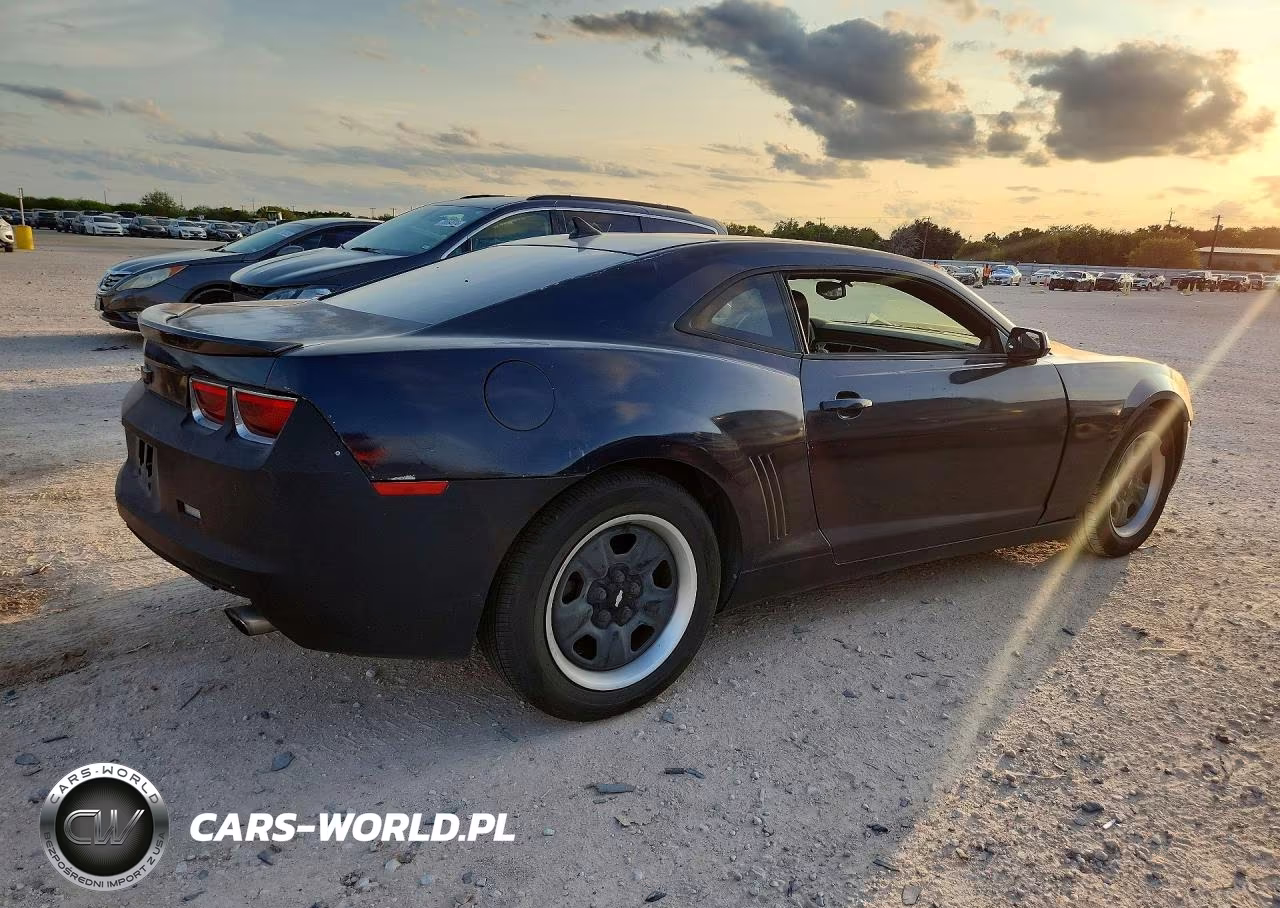 2012 Chevrolet Camaro Ls VIN:2G1FA1E31C9184657 - 3