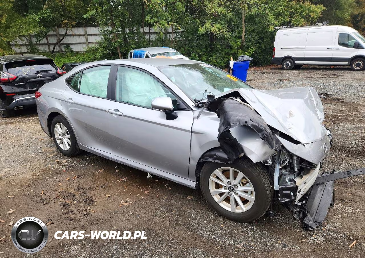 2025 Toyota Camry Le VIN:4T1DAACK3SU014421 - 4