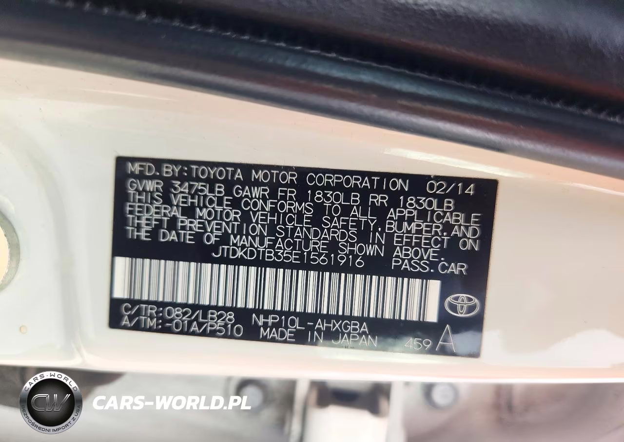 2014 Toyota Prius C Four VIN:JTDKDTB35E1561916 - 12