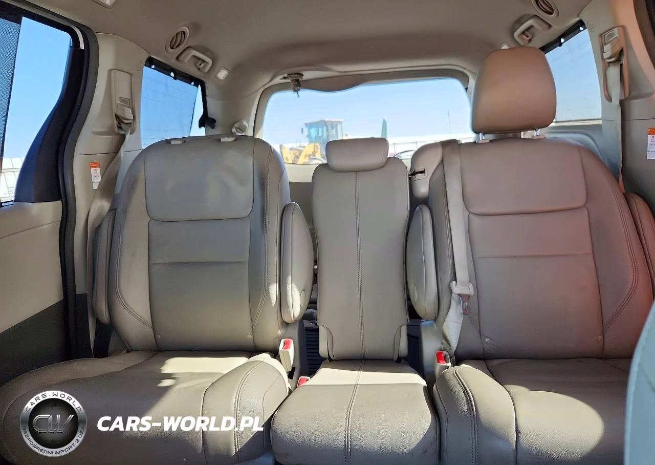 2017 Toyota Sienna Xle 8-Passenger VIN:5TDYZ3DC3HS873247 - 10