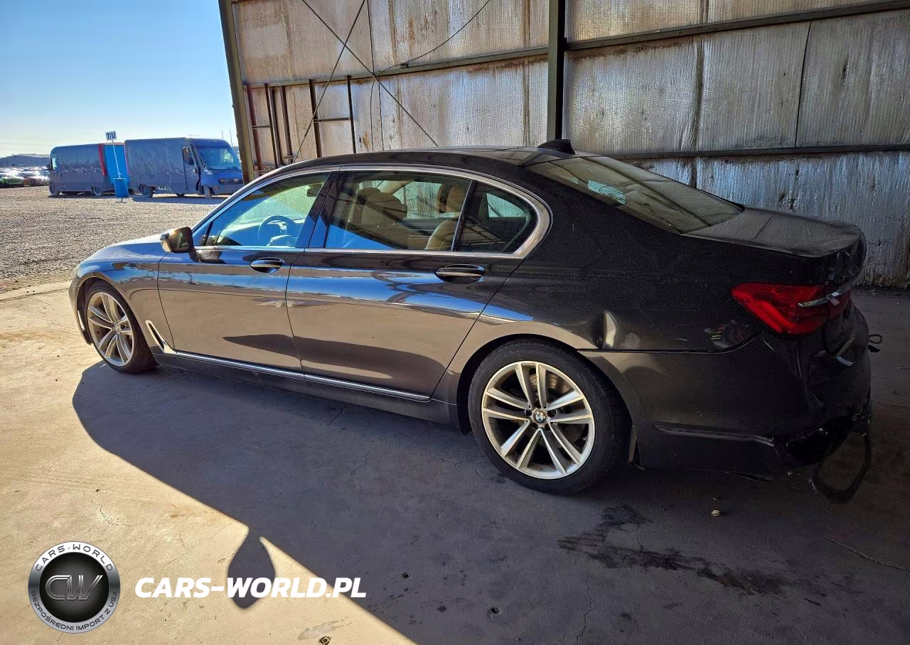 2016 BMW 750 Xi VIN:WBA7F2C51GG418081 - 2