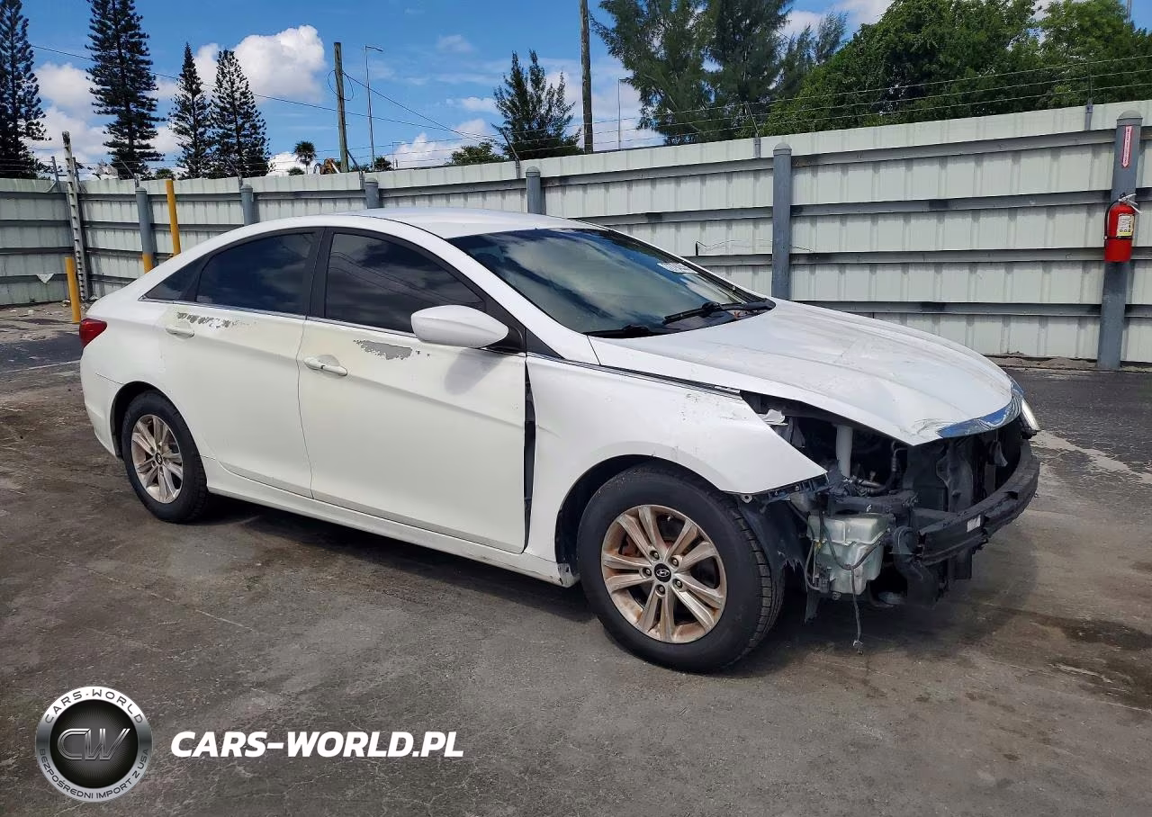 2013 Hyundai Sonata Gls VIN:5NPEB4AC7DH737656 - 4