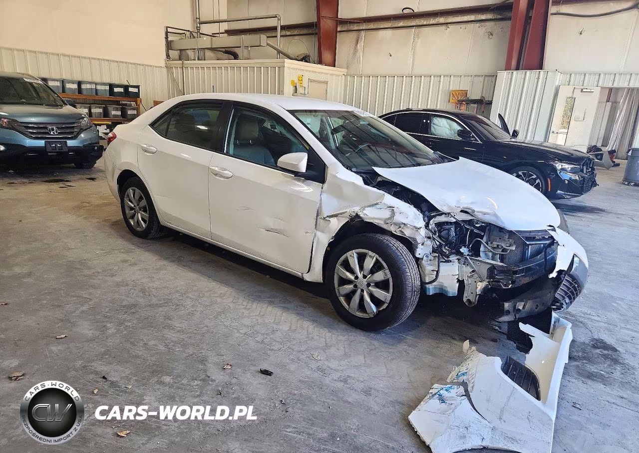 2015 Toyota Corolla Le VIN:2T1BURHE8FC372749 - 4