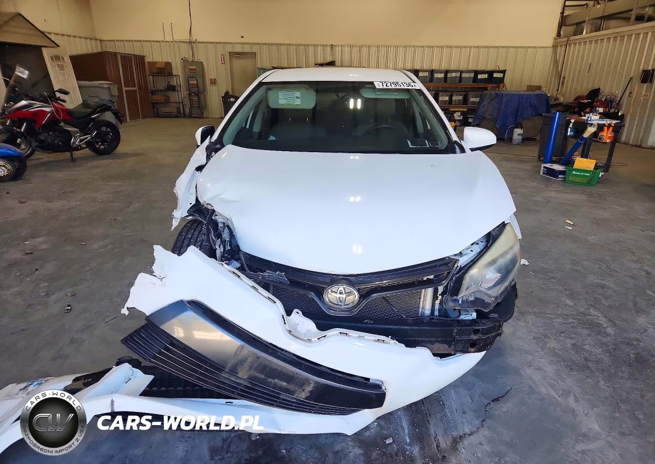 2015 Toyota Corolla Le VIN:2T1BURHE8FC372749 - 5