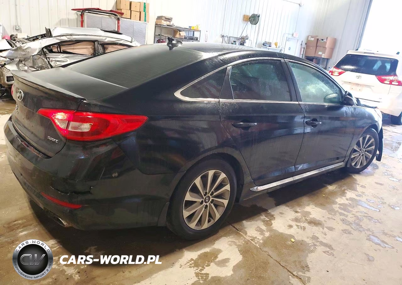 2017 Hyundai Sonata Sport VIN:5NPE34AF0HH568142 - 3
