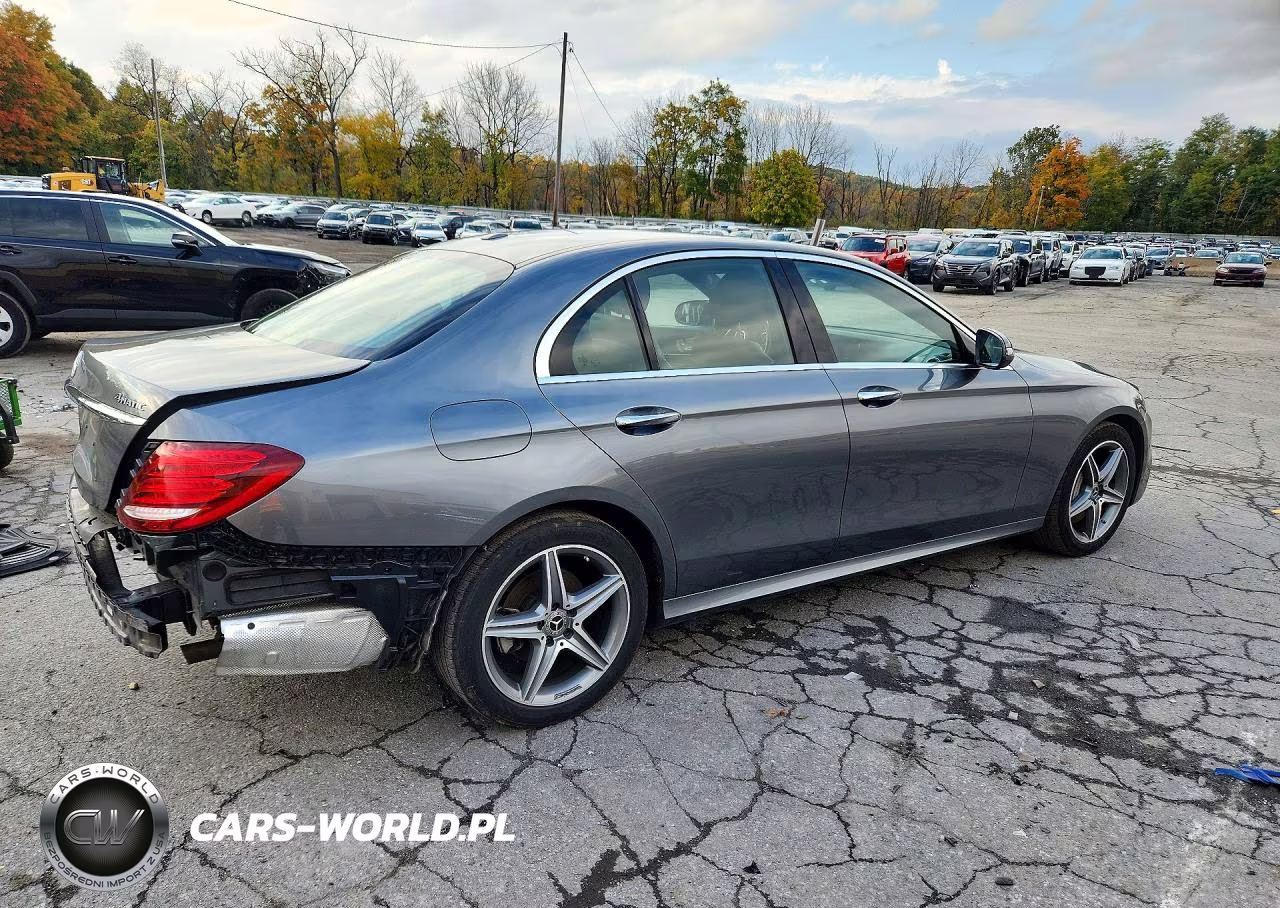 2018 Mercedes-Benz E 300 4Matic VIN:WDDZF4KB9JA444586 - 3