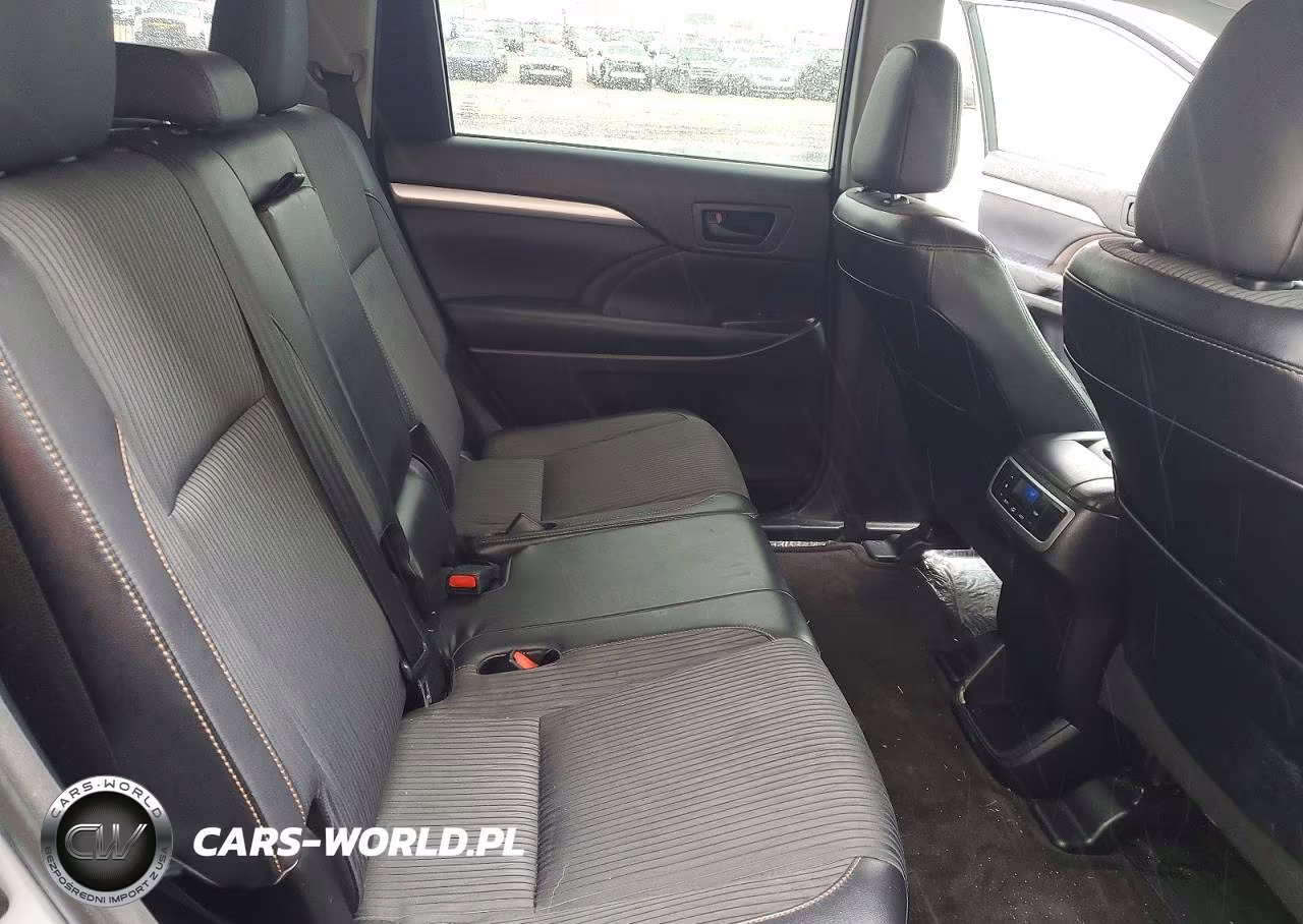 2016 Toyota Highlander Le Plus VIN:5TDBKRFHXGS230821 - 10