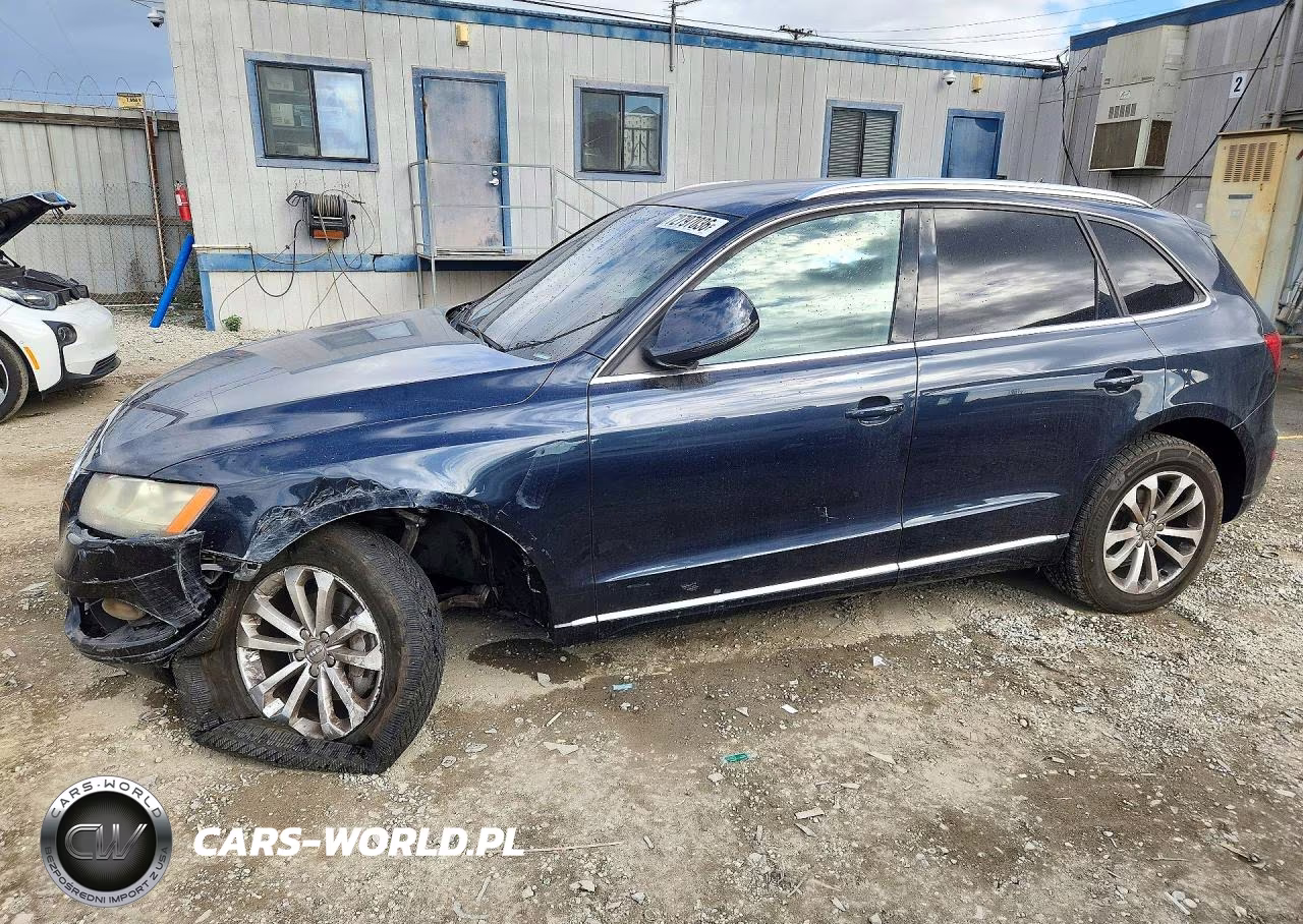 2014 Audi Q5 Premium VIN:WA1CFAFP6EA053660 - 1