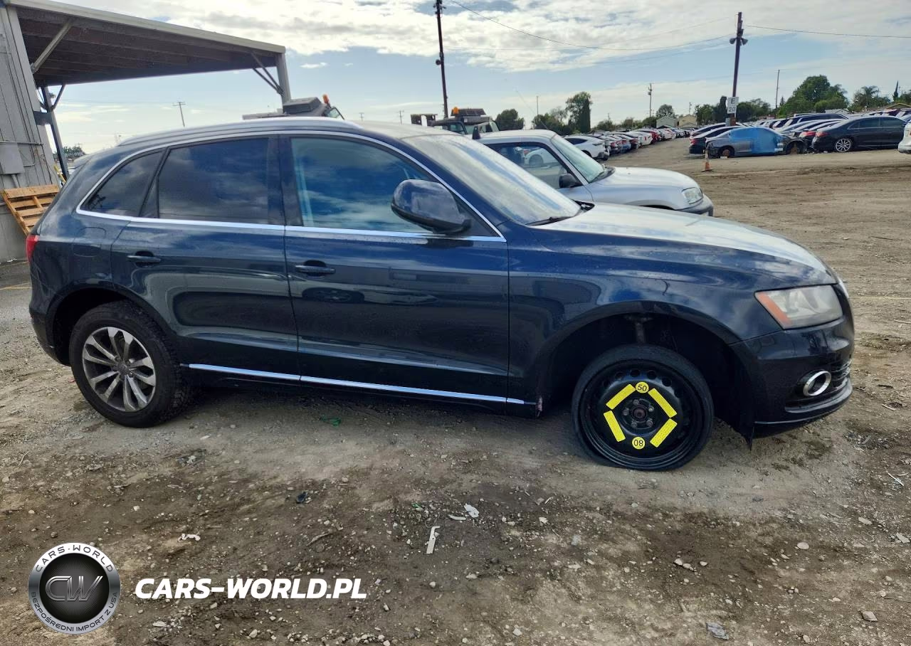 2014 Audi Q5 Premium VIN:WA1CFAFP6EA053660 - 4