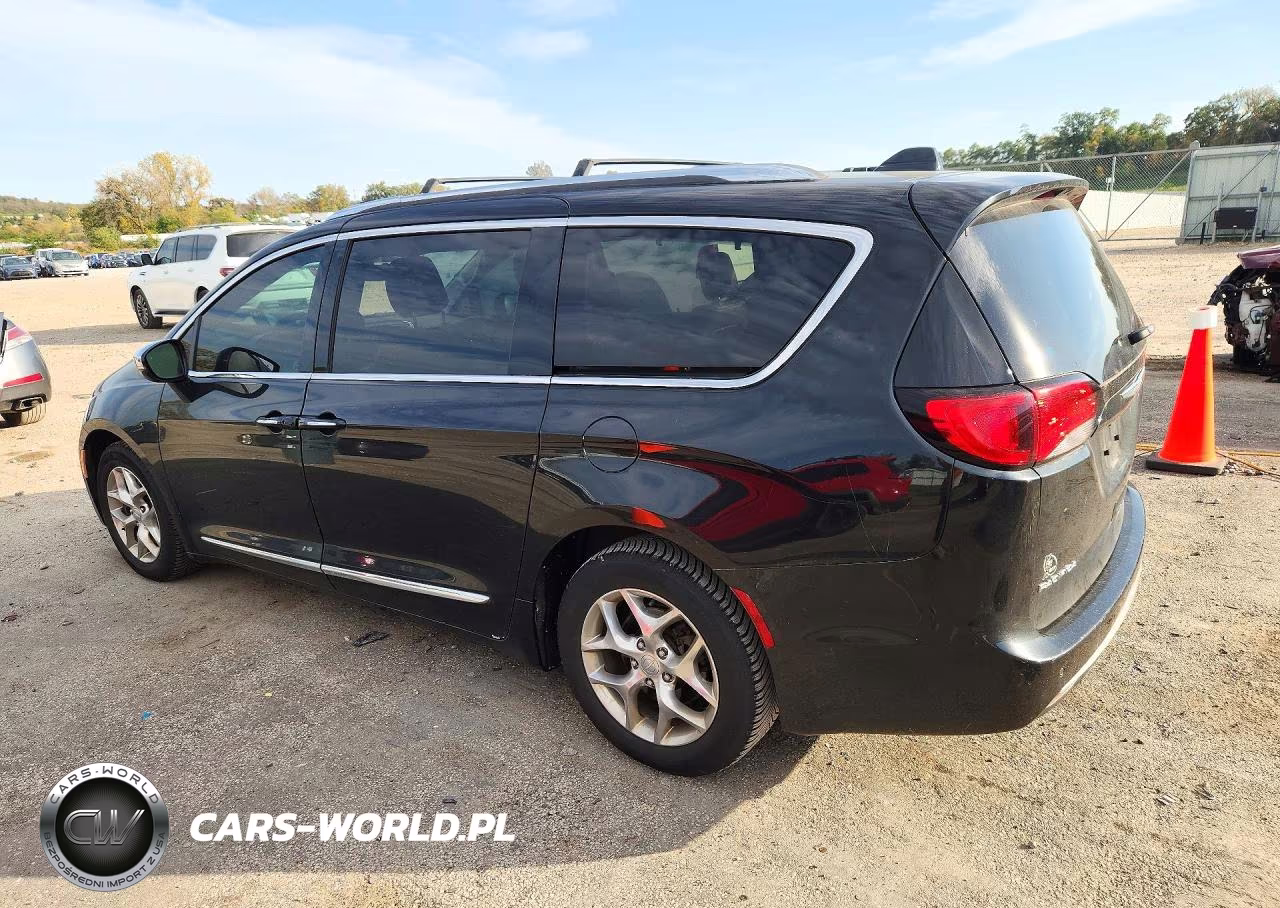 2017 Chrysler Pacifica Limited VIN:2C4RC1GG0HR735165 - 2