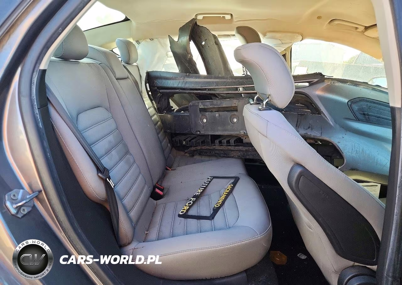 2014 Ford Fusion S Hybrid VIN:3FA6P0UU7ER276076 - 10