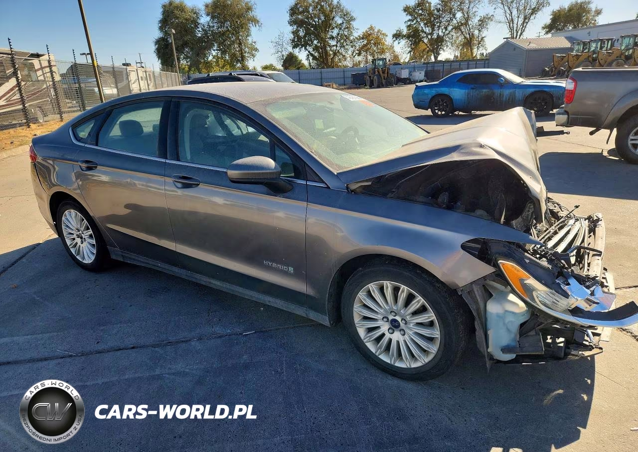 2014 Ford Fusion S Hybrid VIN:3FA6P0UU7ER276076 - 4