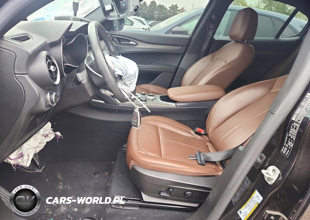 2023 Alfa Romeo Stelvio Ti VIN:ZASPAKBN1P7D54389 - 7