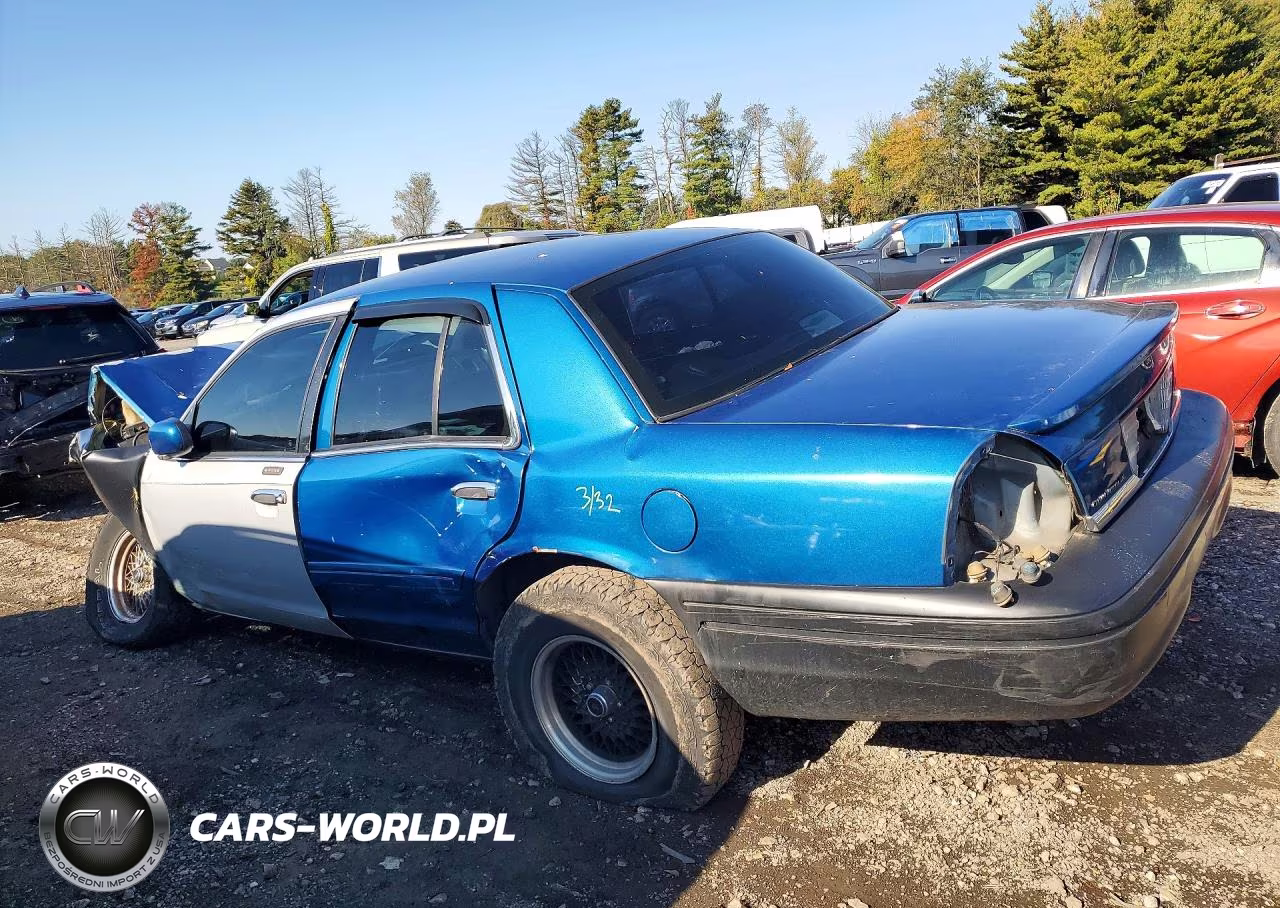 2001 Ford Crown Victoria Lx VIN:2FAFP74W91X147813 - 2