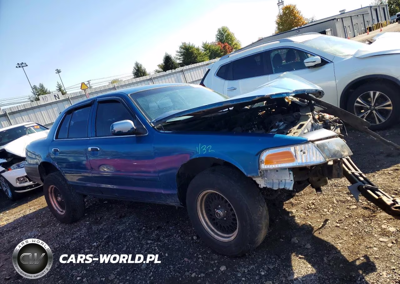 2001 Ford Crown Victoria Lx VIN:2FAFP74W91X147813 - 4