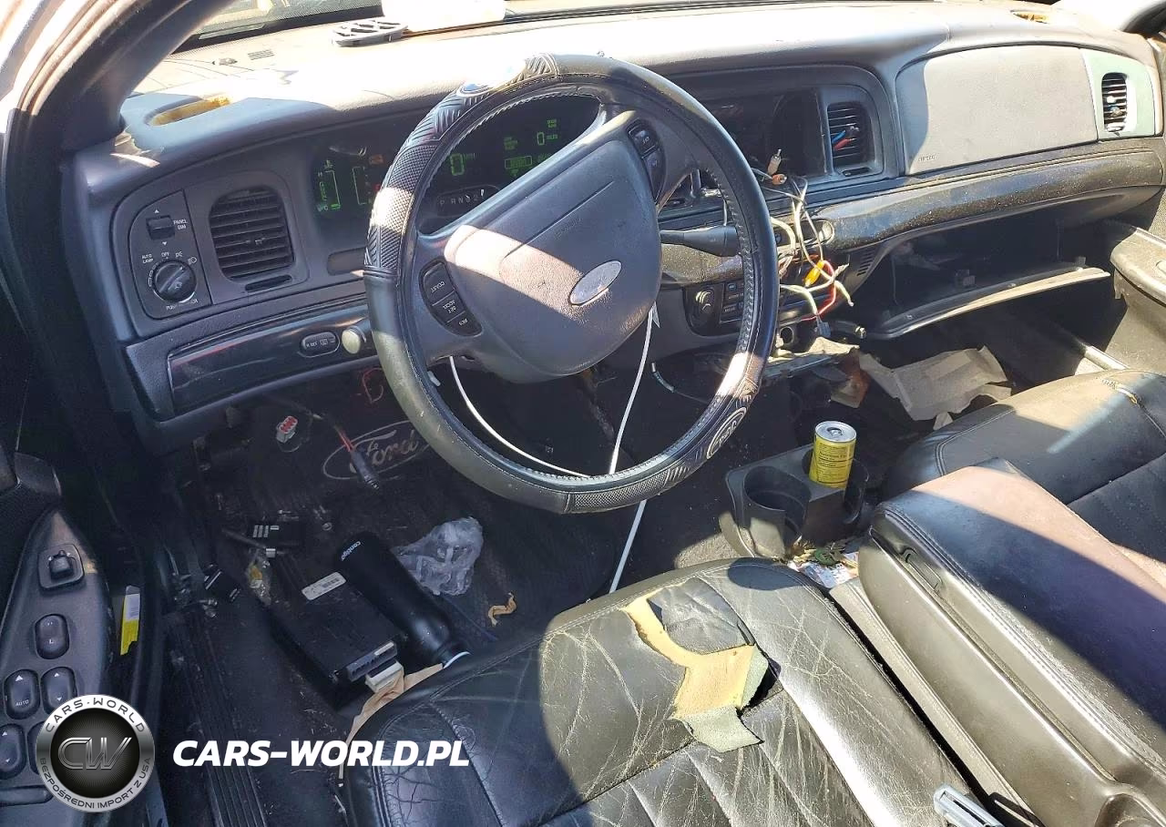2001 Ford Crown Victoria Lx VIN:2FAFP74W91X147813 - 8
