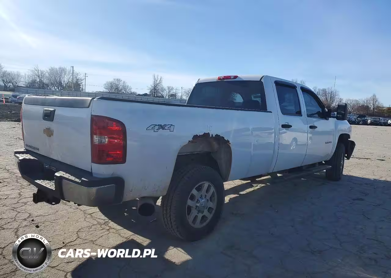 2013 Chevrolet Silverado K2500 Heavy Duty VIN:1GC1KVC88DF228795 - 3