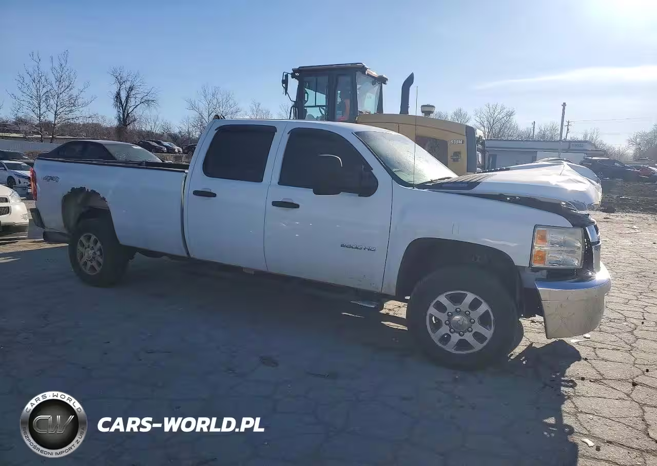 2013 Chevrolet Silverado K2500 Heavy Duty VIN:1GC1KVC88DF228795 - 4