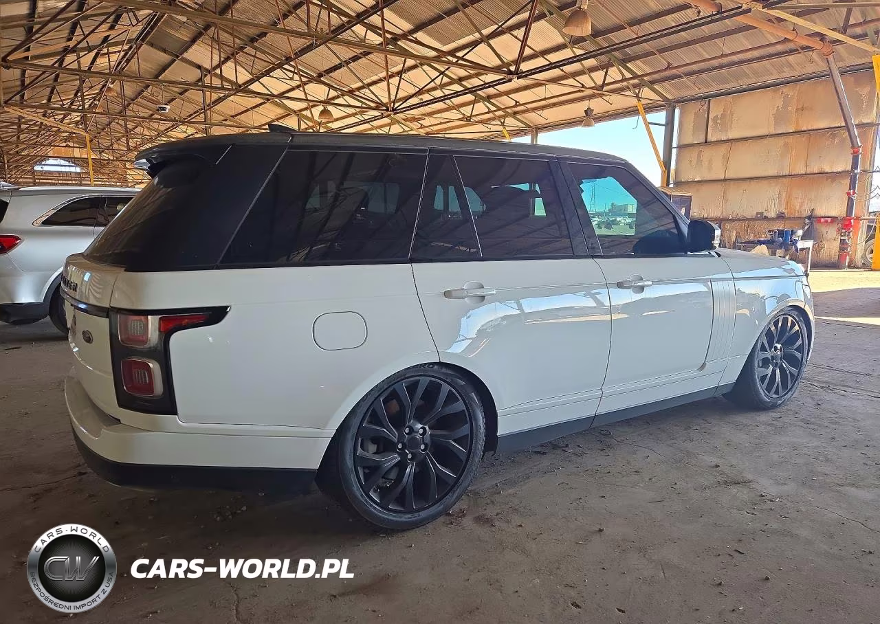 2018 Land Rover Range Rover Supercharged VIN:SALGS2RE0JA383218 - 3