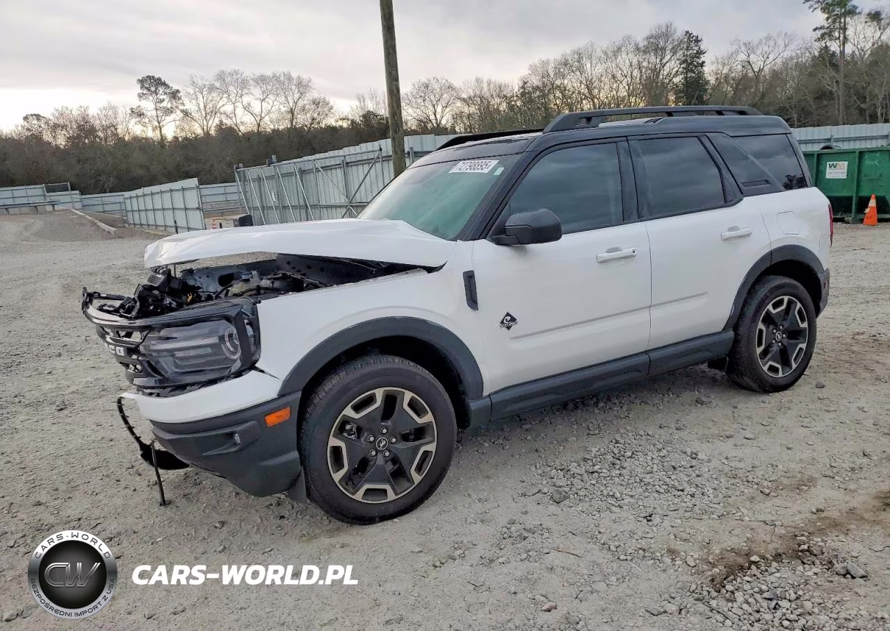 2024 Ford Bronco Sport Outer Banks – zdjęcie 1 z 13