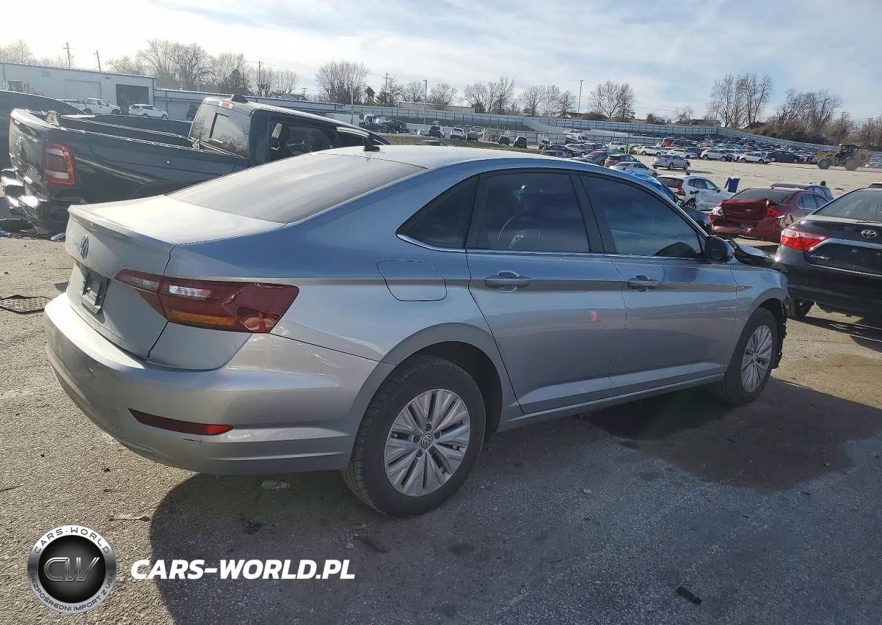 2019 Volkswagen Jetta S VIN:3VWCB7BU8KM212660 - 3