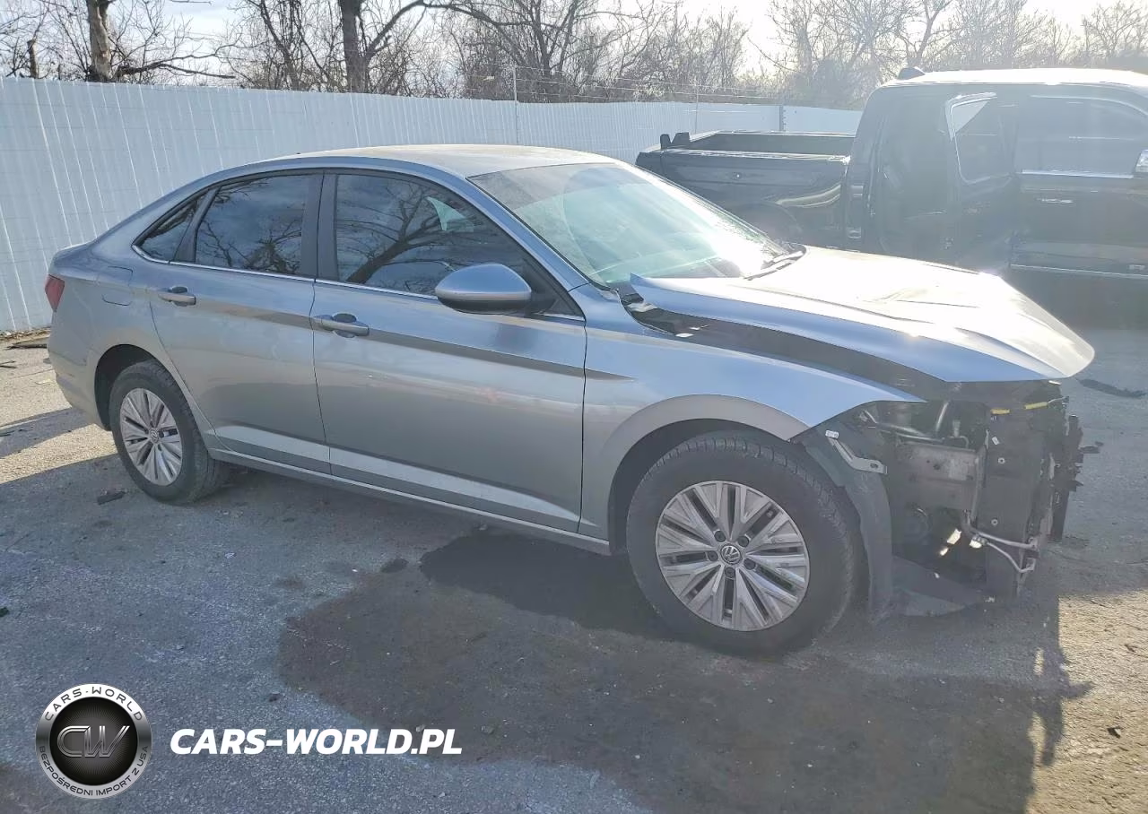 2019 Volkswagen Jetta S VIN:3VWCB7BU8KM212660 - 4