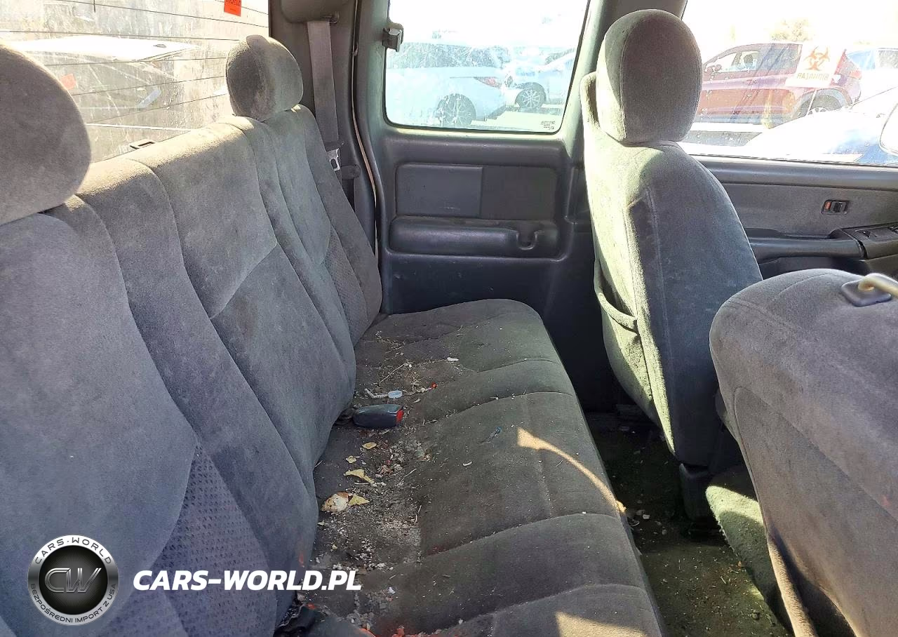 2003 Chevrolet Silverado C1500 VIN:2GCEC19V031243804 - 10