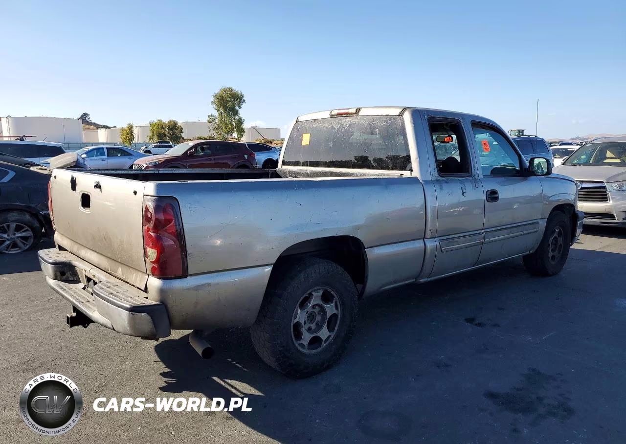 2003 Chevrolet Silverado C1500 VIN:2GCEC19V031243804 - 3