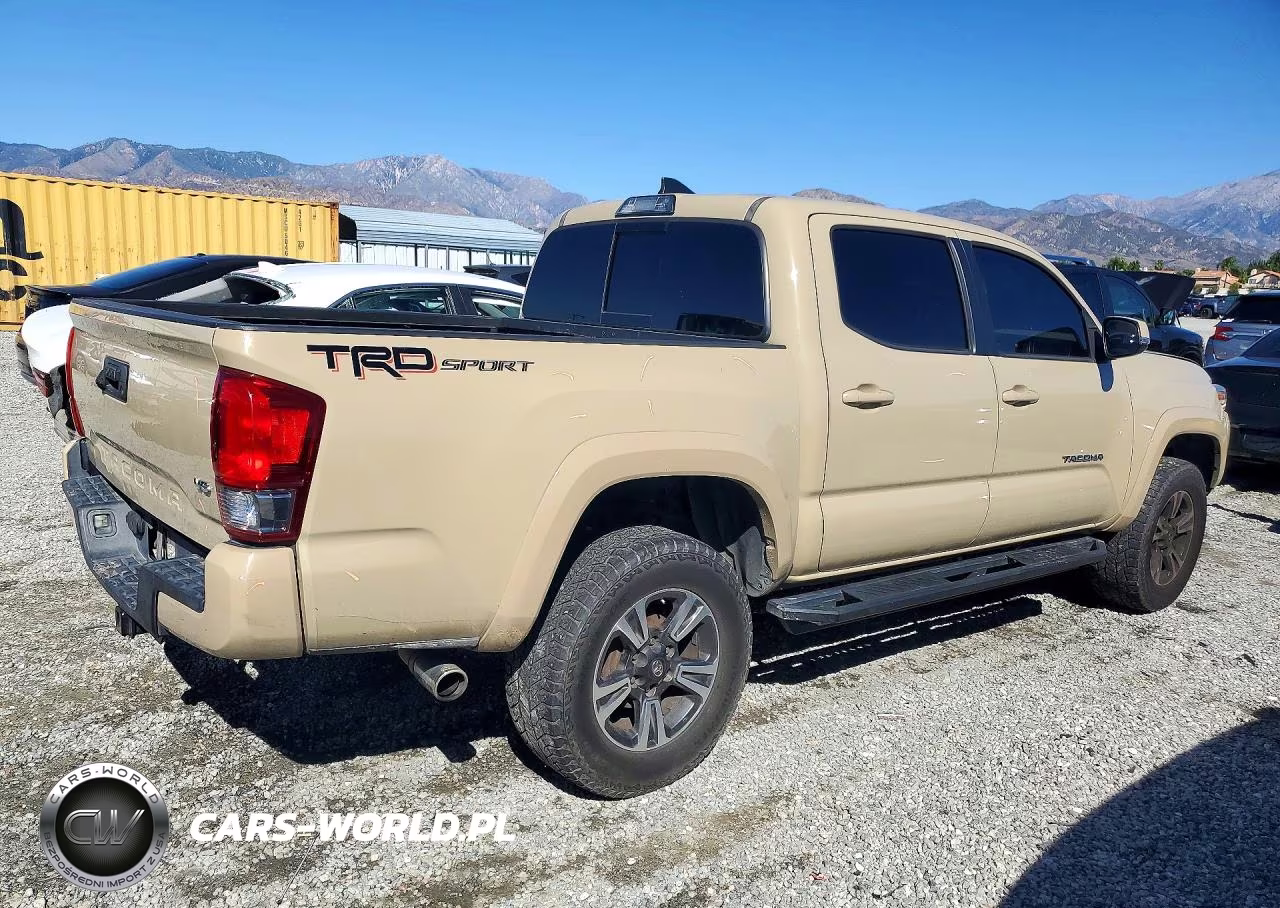 2017 Toyota Tacoma Trd Sport VIN:3TMAZ5CN8HM051902 - 3
