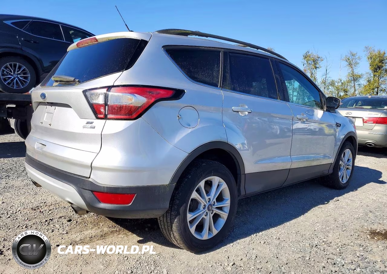 2018 Ford Escape Se VIN:1FMCU9GD0JUC35048 - 3