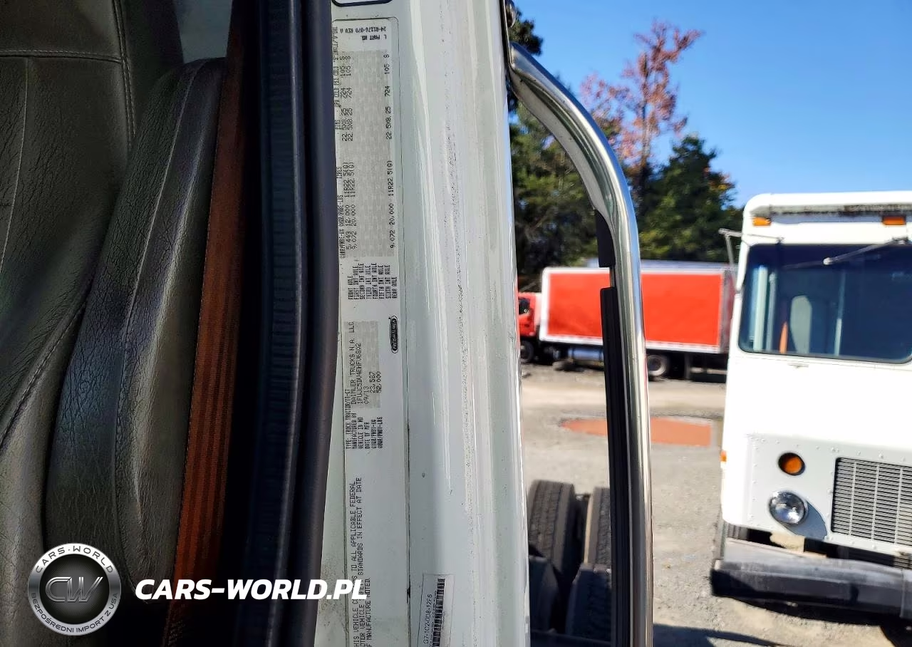 2014 Freightliner Business Class M2 Semi Truck VIN:1FUJC5DV4EHFV6802 - 11