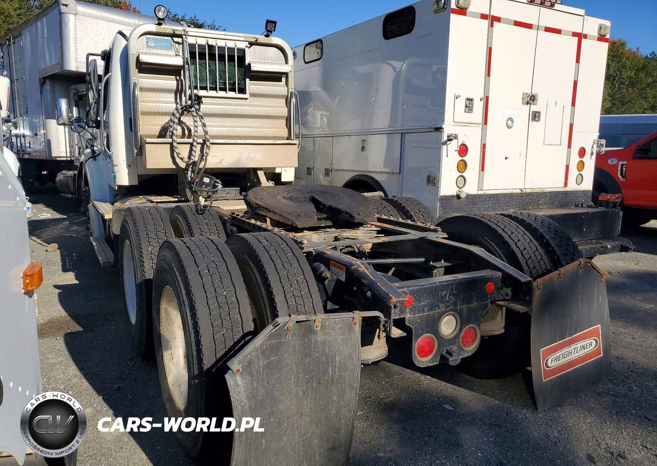 2014 Freightliner Business Class M2 Semi Truck VIN:1FUJC5DV4EHFV6802 - 2