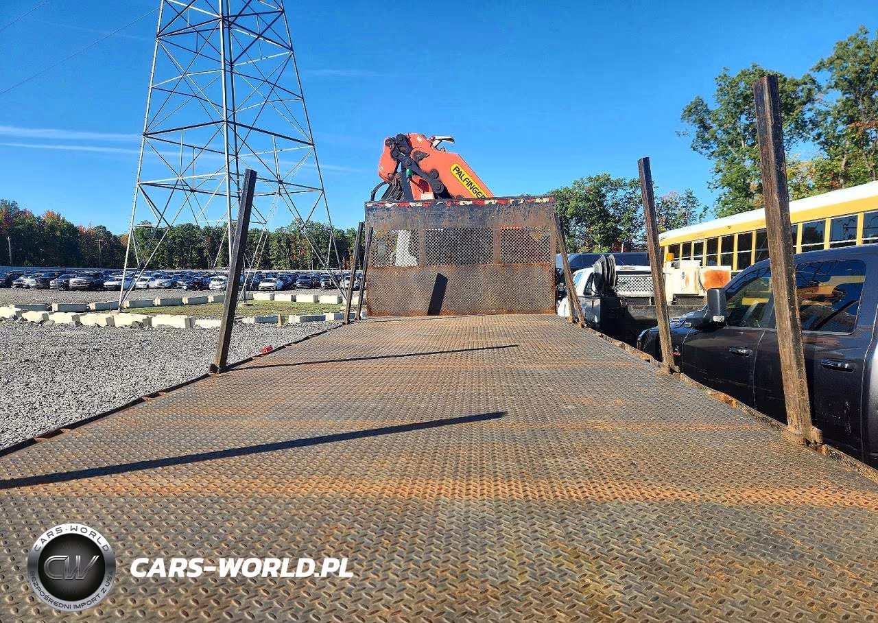 2015 Freightliner M2 106 Medium Duty VIN:1FVHCYCY0FHGT0743 - 10