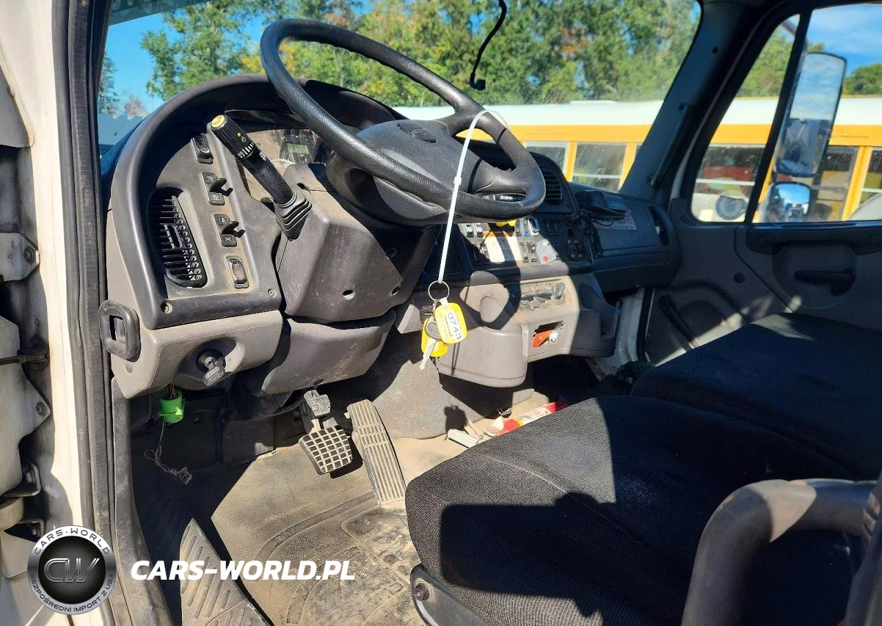 2015 Freightliner M2 106 Medium Duty VIN:1FVHCYCY0FHGT0743 - 8