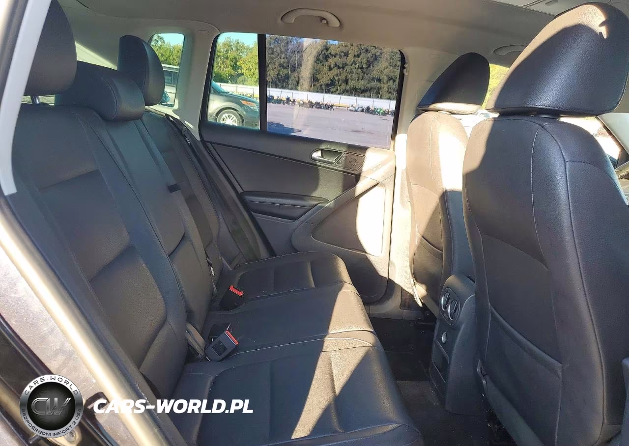 2012 Volkswagen Tiguan S VIN:WVGAV7AX5CW518550 - 11