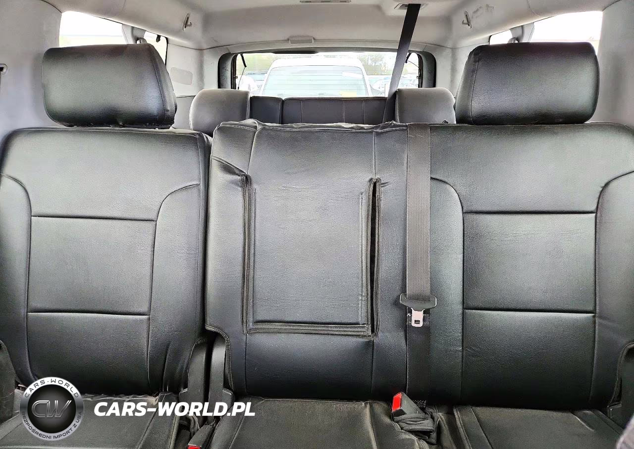 2019 Chevrolet Suburban C1500 Lt VIN:1GNSCHKC5KR171225 - 10