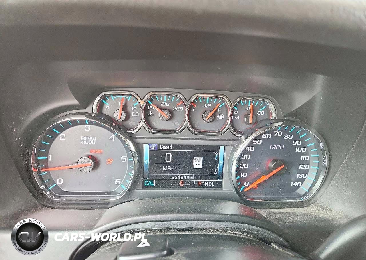 2019 Chevrolet Suburban C1500 Lt VIN:1GNSCHKC5KR171225 - 9