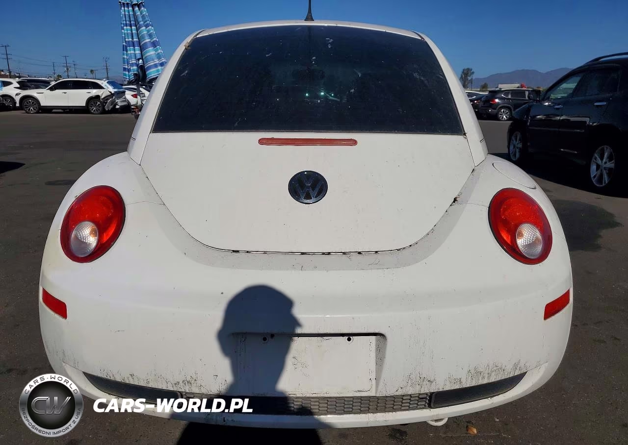 2010 Volkswagen New Beetle VIN:3VWPG3AG1AM011558 - 6
