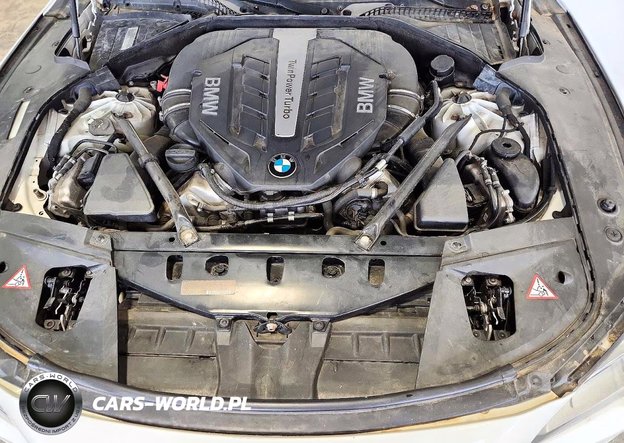 2013 BMW 750 Xi VIN:WBAYB6C55DD223721 - 11