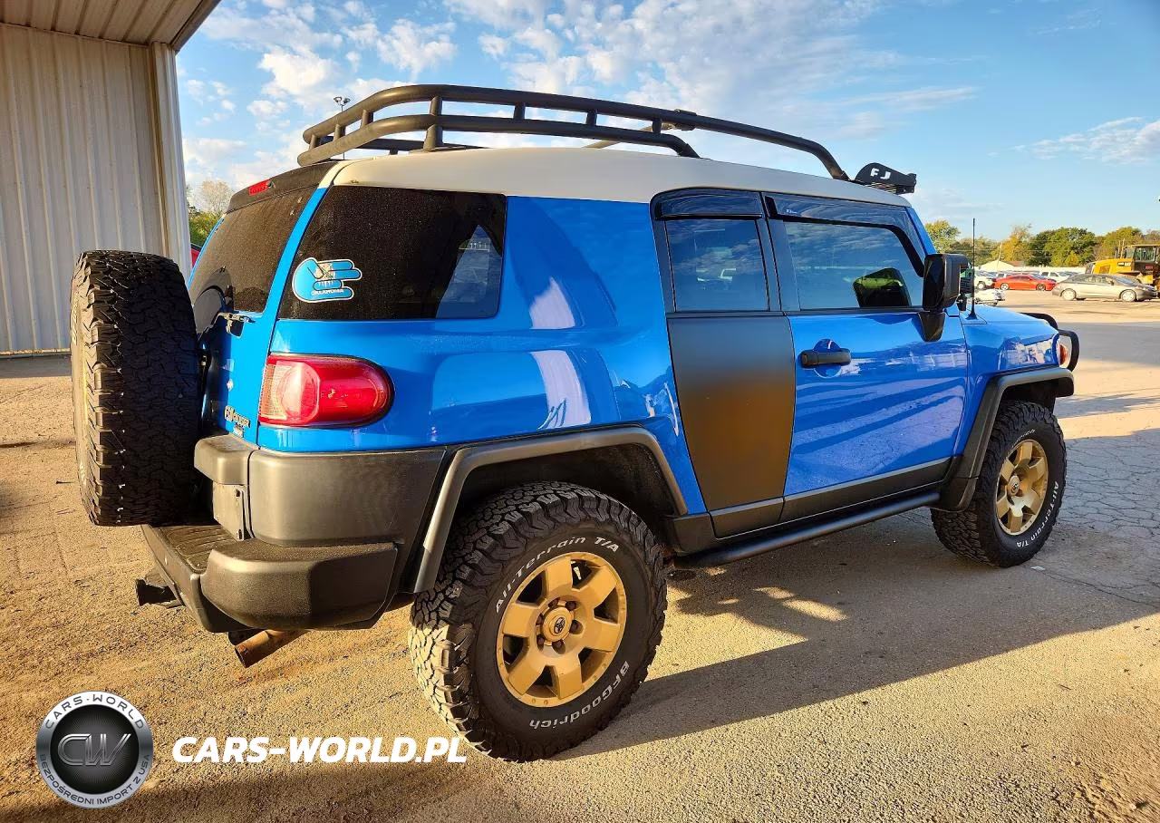 2007 Toyota Fj Cruiser Base VIN:JTEBU11F770007216 - 3